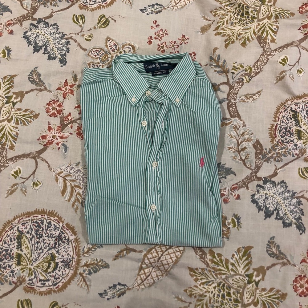 Green and white size small polo shirt